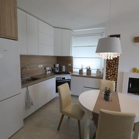 Smil'E Apartments Vodice Exteriör bild