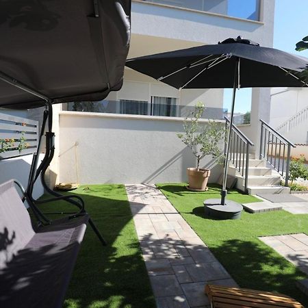Smil'E Apartments Vodice Exteriör bild